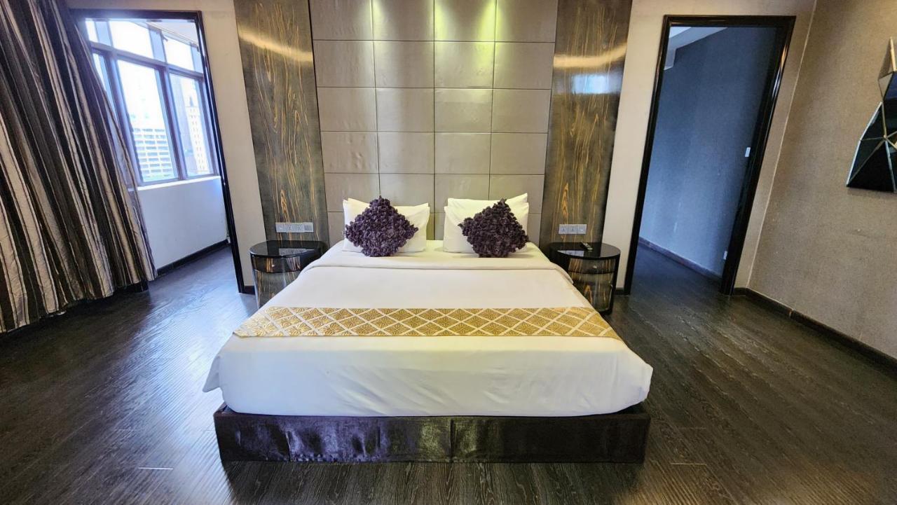 Arenaa Star Hotel Куала Лумпур Екстериор снимка