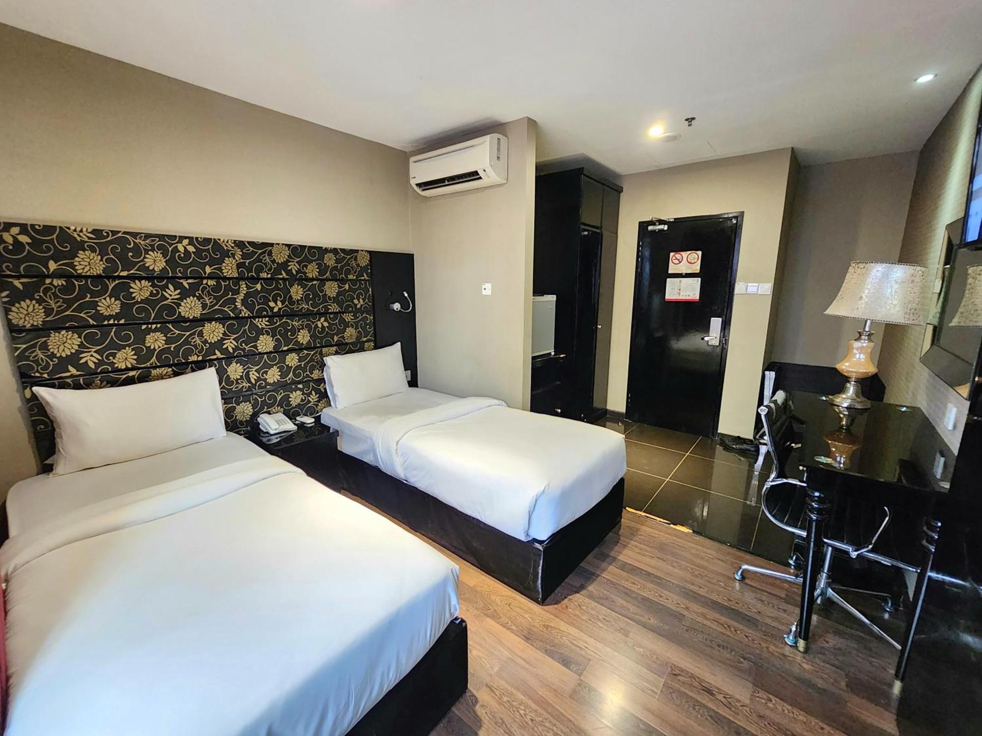 Arenaa Star Hotel Куала Лумпур Екстериор снимка